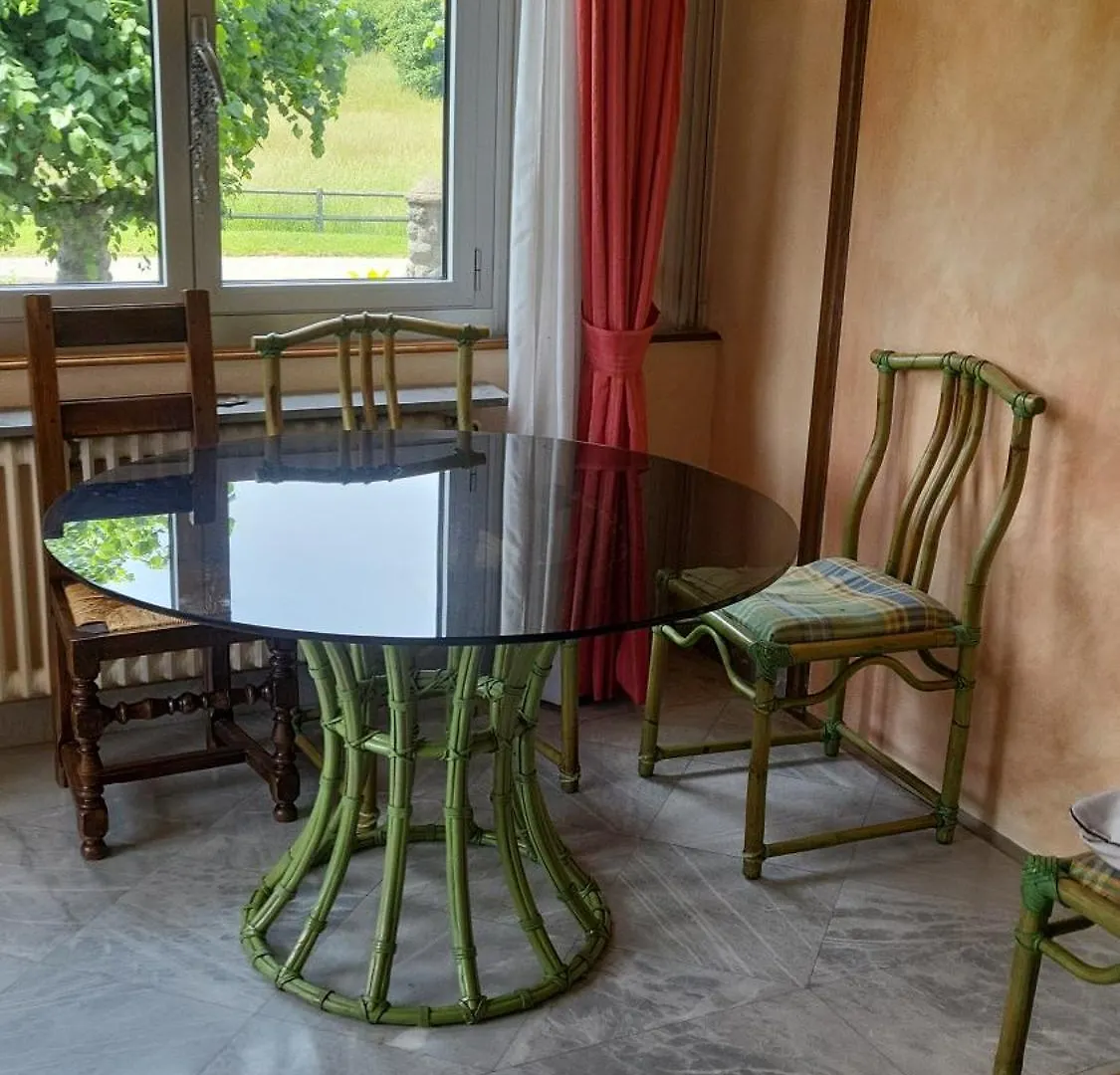 Goutanou Chambre 3 Châtillon-en-Michaille 0*,