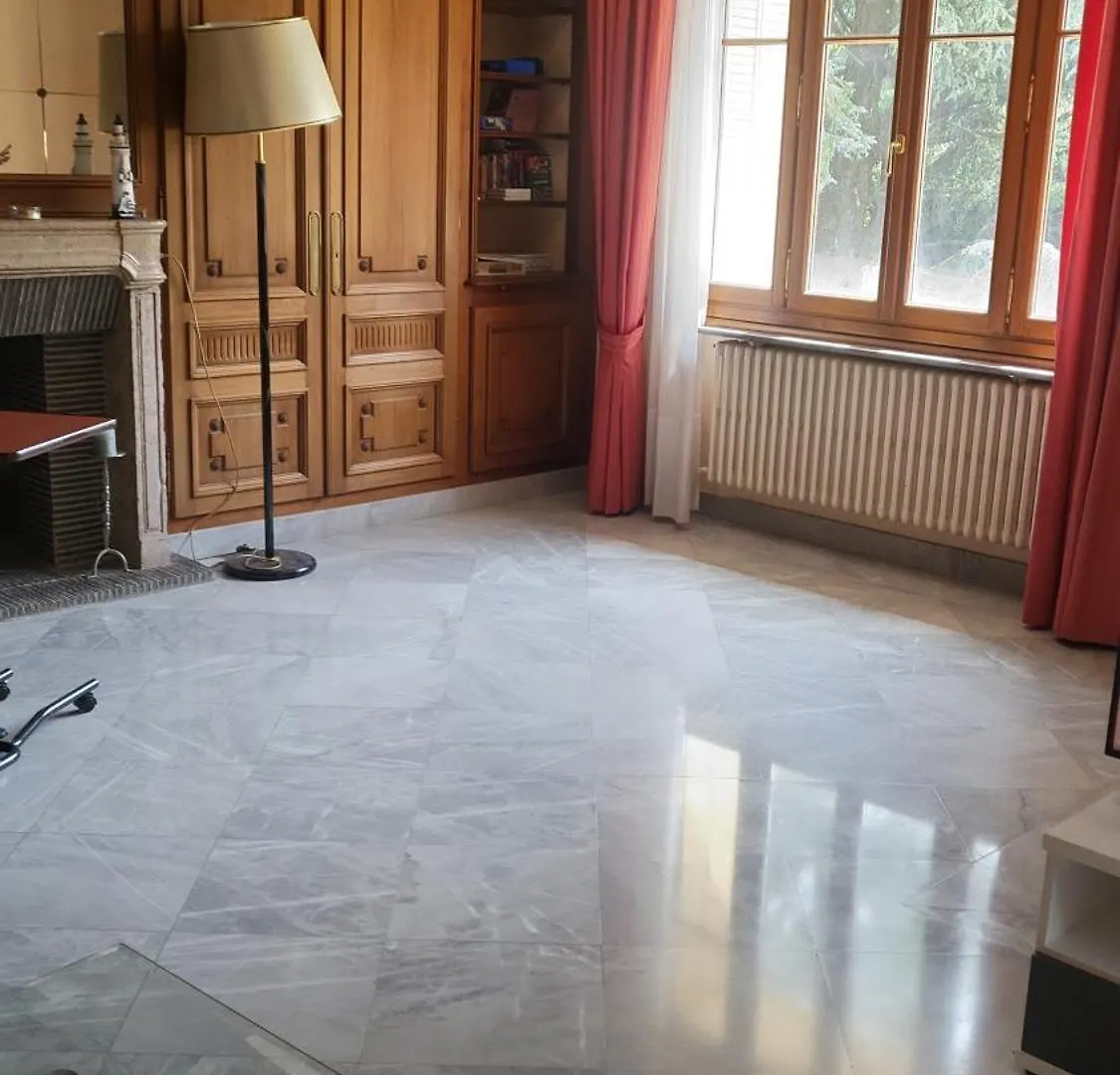 Goutanou Chambre 3 Châtillon-en-Michaille Franciaország